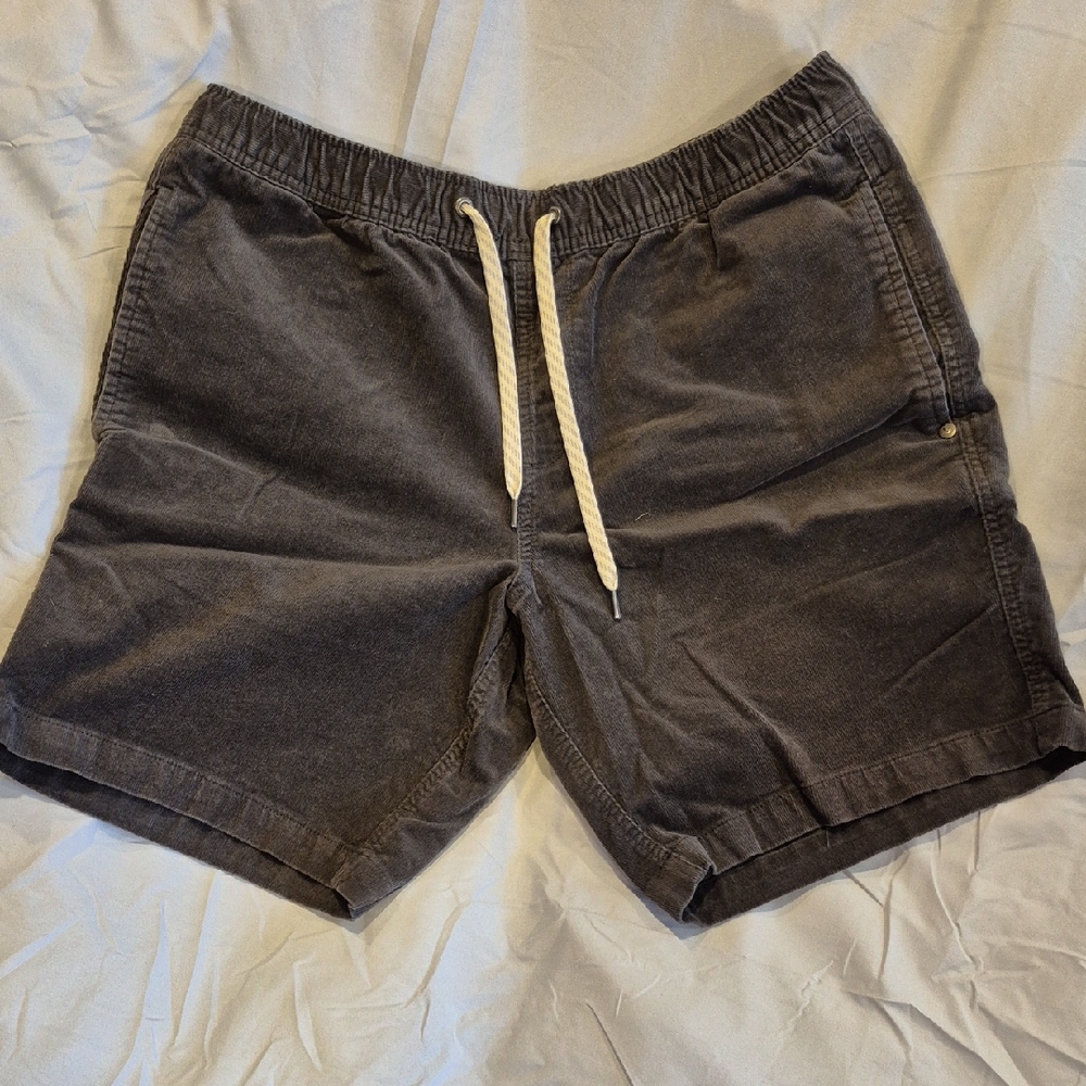 Vuori Optimist Men's Corduroy Shorts Size Large